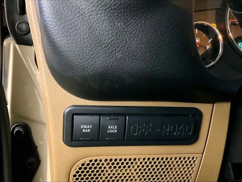 Used 2016 Jeep Wrangler Rubicon w/ Dual Top Group image 32