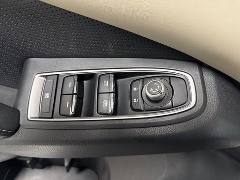 Used 2020 Subaru Ascent Limited w/ Technology Package image 24