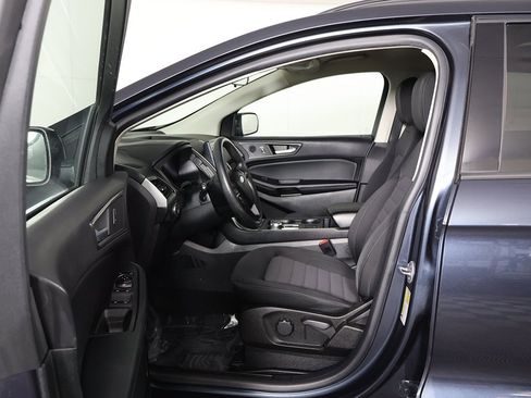 Used 2022 Ford Edge SE w/ Black Appearance Package image 25