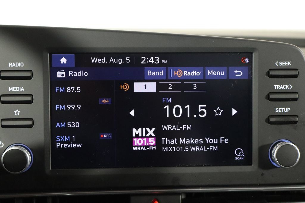Used 2021 Hyundai Elantra Blue FWD image 27
