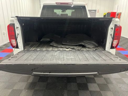 Used 2024 GMC Sierra 1500 Elevation AWD/4WD image 5