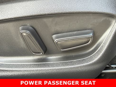 Used 2021 Toyota Avalon XSE image 17