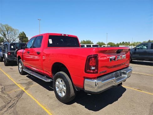 Used 2026 RAM 2500 Big Horn AWD/4WD image 6