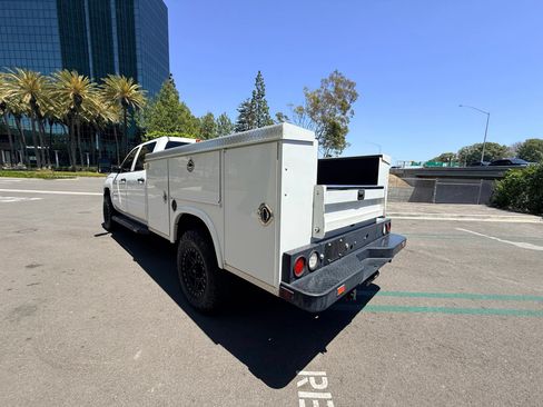 Used 2018 Chevrolet Silverado 3500 W/T RWD image 4