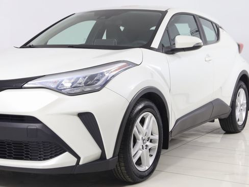 Used 2021 Toyota C-HR LE image 46