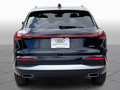 Used 2025 Audi Q5 Premium w/ Convenience Package image 5