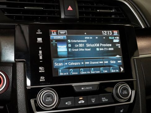 Used 2016 Honda Civic Touring image 14