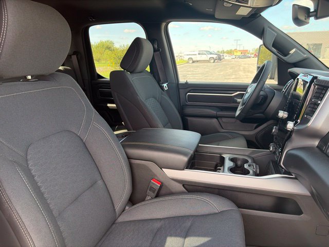 Used 2025 RAM 1500 Big Horn AWD/4WD image 9