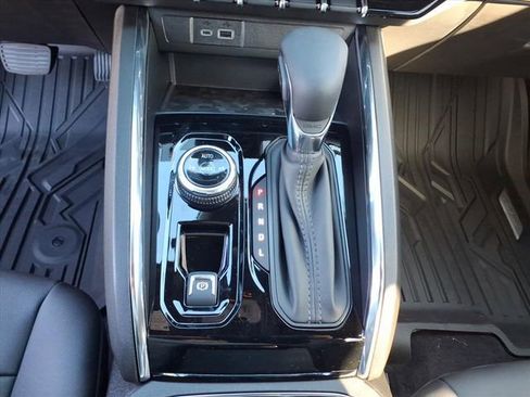 New 2026 GMC Canyon Elevation w/ Convenience Package image 12