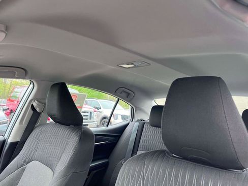 Used 2025 Toyota Camry LE FWD image 5