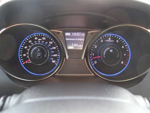 Used 2015 Hyundai Genesis 3.8 RWD image 36