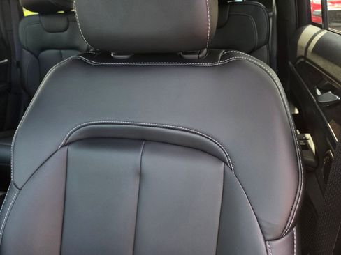 New 2026 Jeep Grand Cherokee Limited RWD image 14