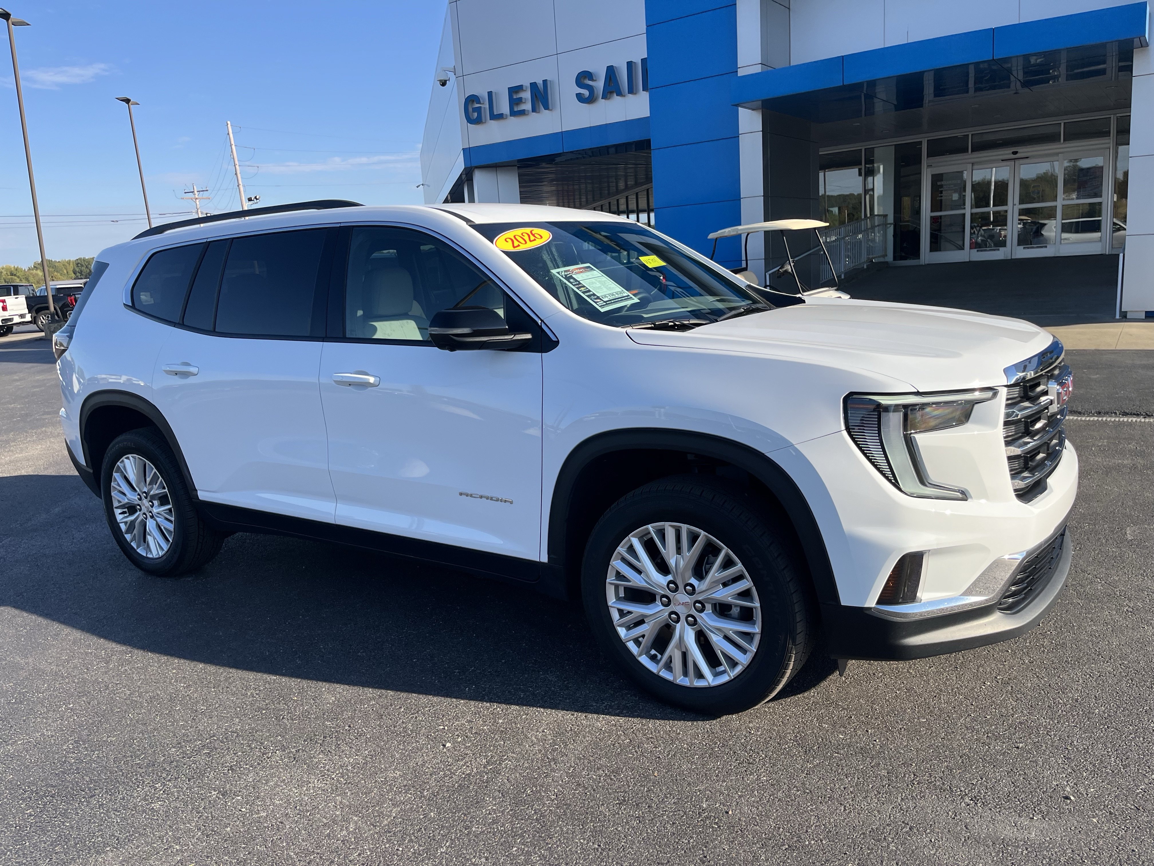 Used 2026 GMC Acadia Elevation w/ Elevation Premium Package FWD image 4