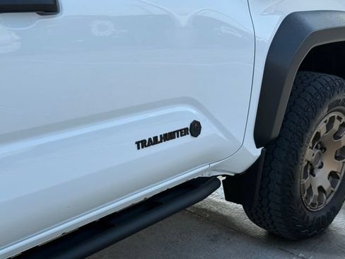 Used 2024 Toyota Tacoma 4x4 Double Cab Hybrid image 10