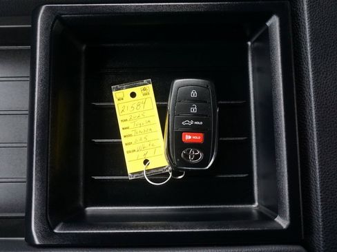 Used 2025 Toyota Tundra SR5 image 33