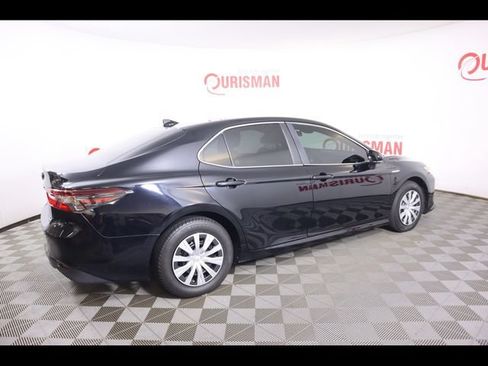 Used 2021 Toyota Camry LE FWD image 20