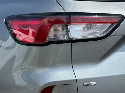 Certified 2022 Ford Escape SE FWD image 26