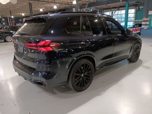 Certified 2024 BMW X5 xDrive40i w/ Executive Package image 6