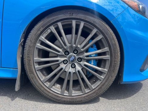 Used 2018 Ford Focus RS AWD/4WD image 7