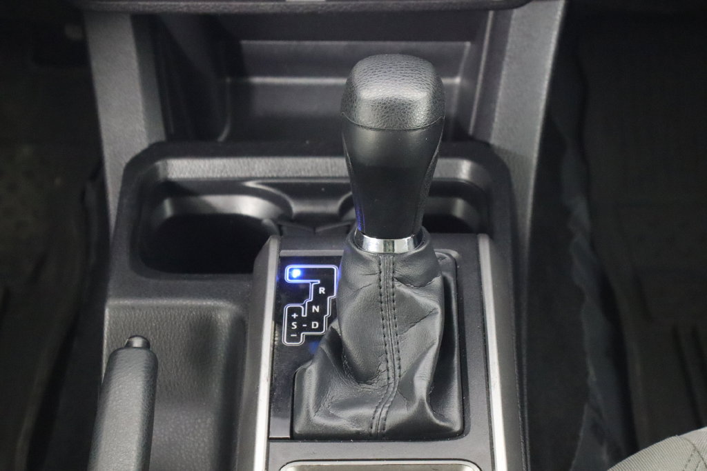 Used 2023 Toyota Tacoma SR5 AWD/4WD image 28
