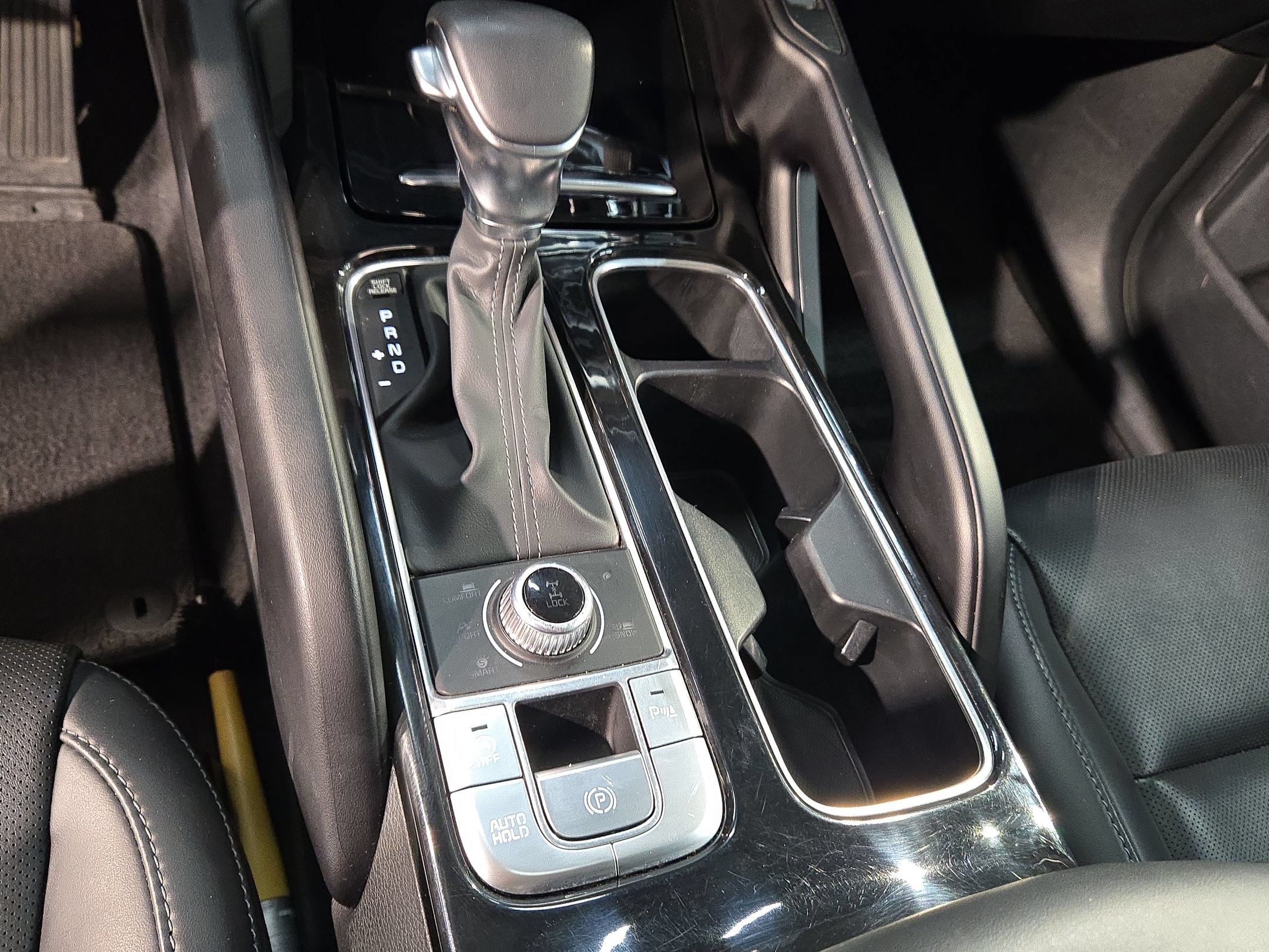 Used 2025 Kia Telluride S AWD/4WD image 33