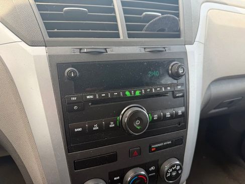 Used 2012 Chevrolet Traverse LS FWD image 14