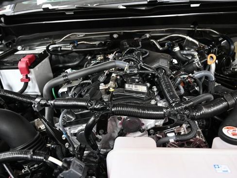 New 2026 Toyota Tacoma SR5 image 33