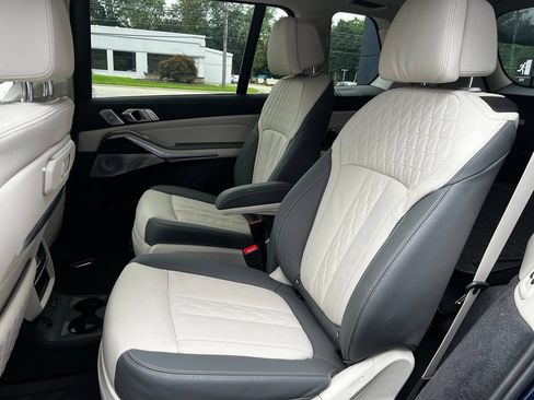 Used 2024 BMW X7 M60i w/ Executive Package AWD/4WD image 14