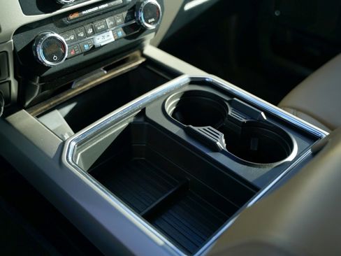 Used 2022 Ford F250 Lariat w/ Chrome Package image 20