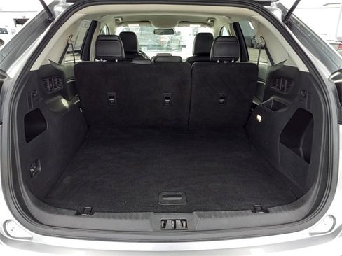 Used 2024 Ford Edge SEL image 11