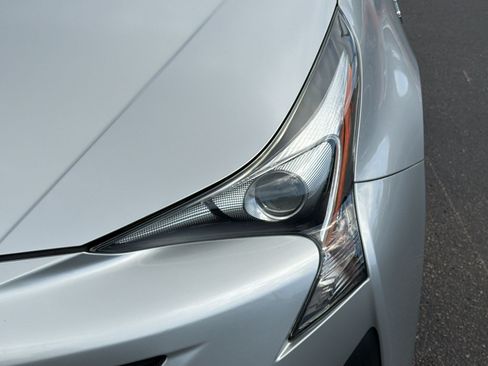 Used 2017 Toyota Prius One FWD image 12