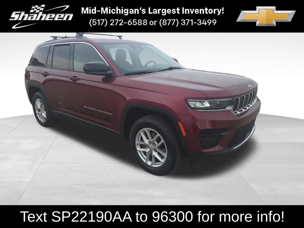 Used 2023 Jeep Grand Cherokee Laredo w/ Trailer Tow Prep Group (B) AWD/4WD image 1