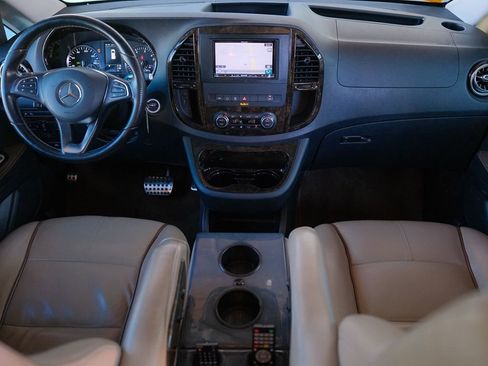 Used 2018 Mercedes-Benz Metris Passenger image 12