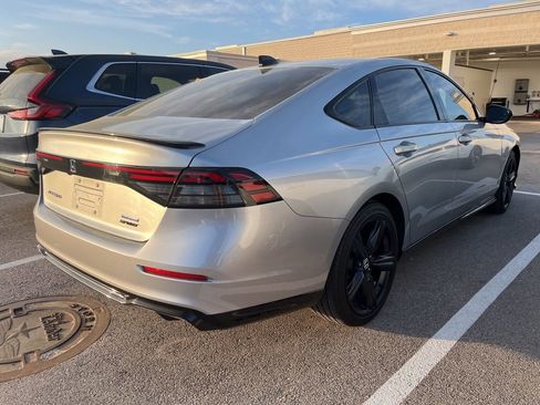 Used 2024 Honda Accord Sport image 3
