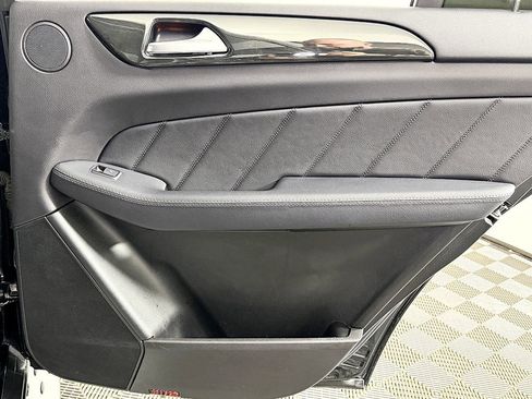 Used 2016 Mercedes-Benz GL 450 4MATIC image 42