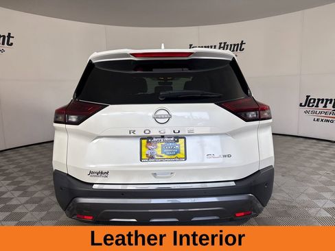 Used 2023 Nissan Rogue SL w/ SL Premium Package image 6