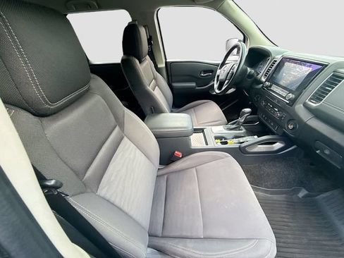 Used 2022 Nissan Frontier SV AWD/4WD image 31