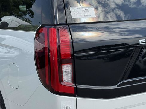 New 2026 Ford Expedition Active AWD/4WD image 12