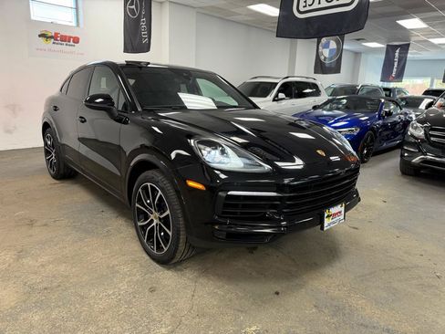 Used 2021 Porsche Cayenne S w/ Premium Package AWD/4WD image 5