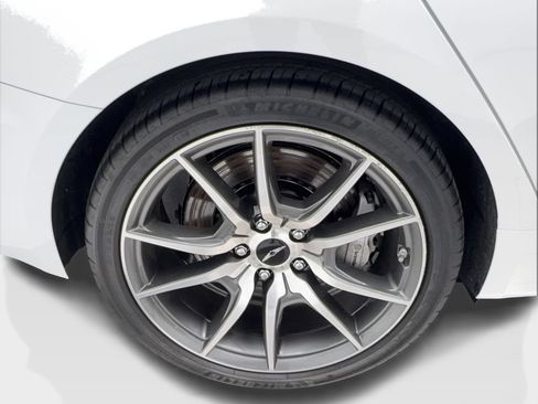 Used 2026 Genesis G70 2.5T RWD image 13