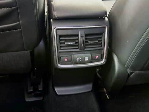 Used 2022 Subaru Forester Touring image 31