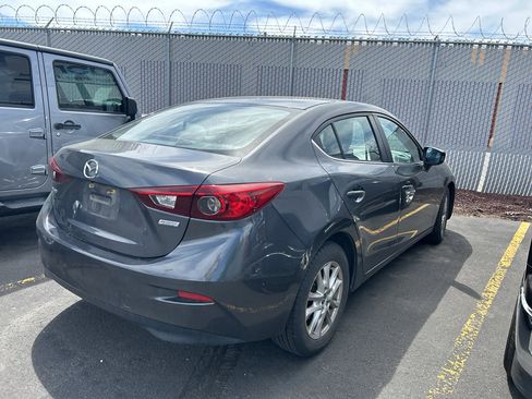 Used 2016 MAZDA MAZDA3 i Sport w/ Preferred Equipment Package FWD image 6