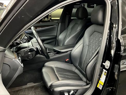 Used 2021 BMW 530e image 7