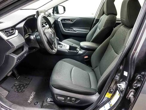 Certified 2022 Toyota RAV4 XLE w/ Convenience Package AWD/4WD image 8