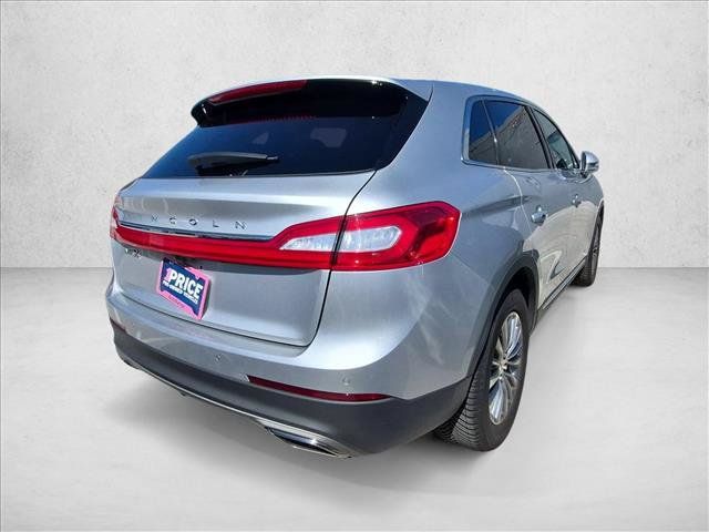 Used 2016 Lincoln MKX Select w/ Select Plus Package FWD image 4