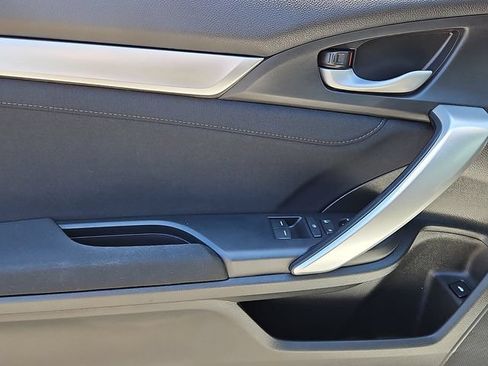 Used 2019 Honda Civic EX image 12