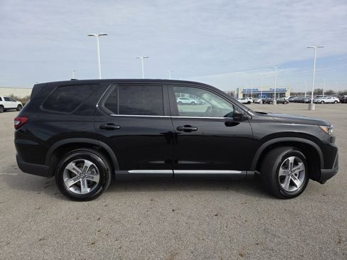 Used 2025 Honda Pilot EX-L image 19