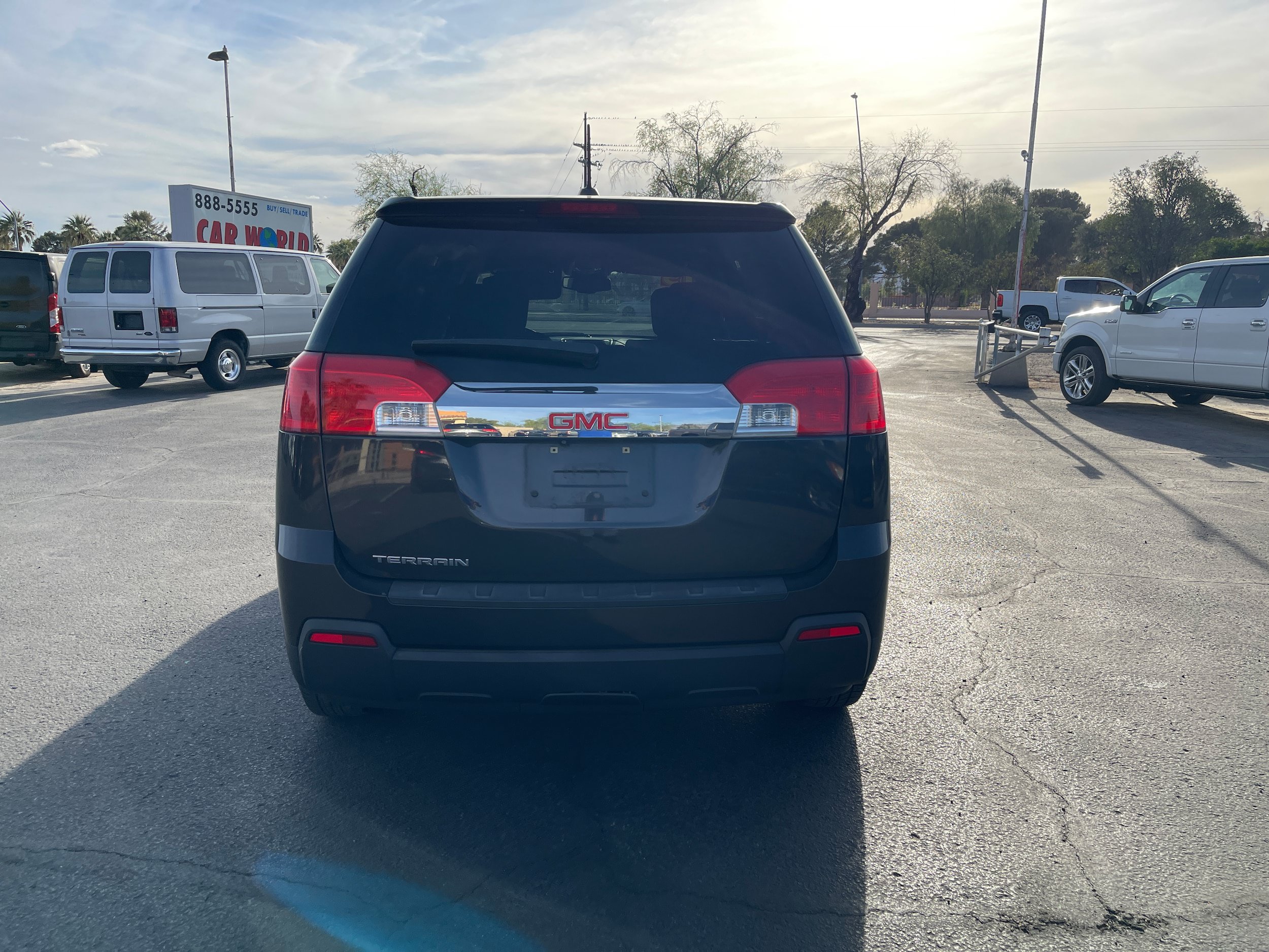 Used 2015 GMC Terrain SLE FWD image 3