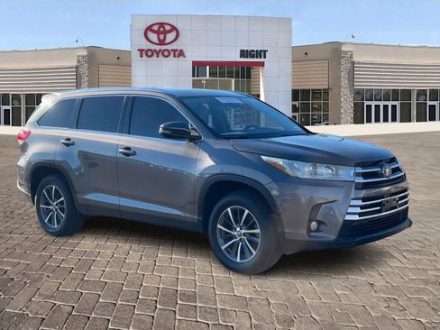 Certified 2019 Toyota Highlander FWD V6 image 10
