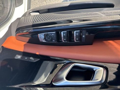 Used 2024 Kia Carnival SX Prestige image 10